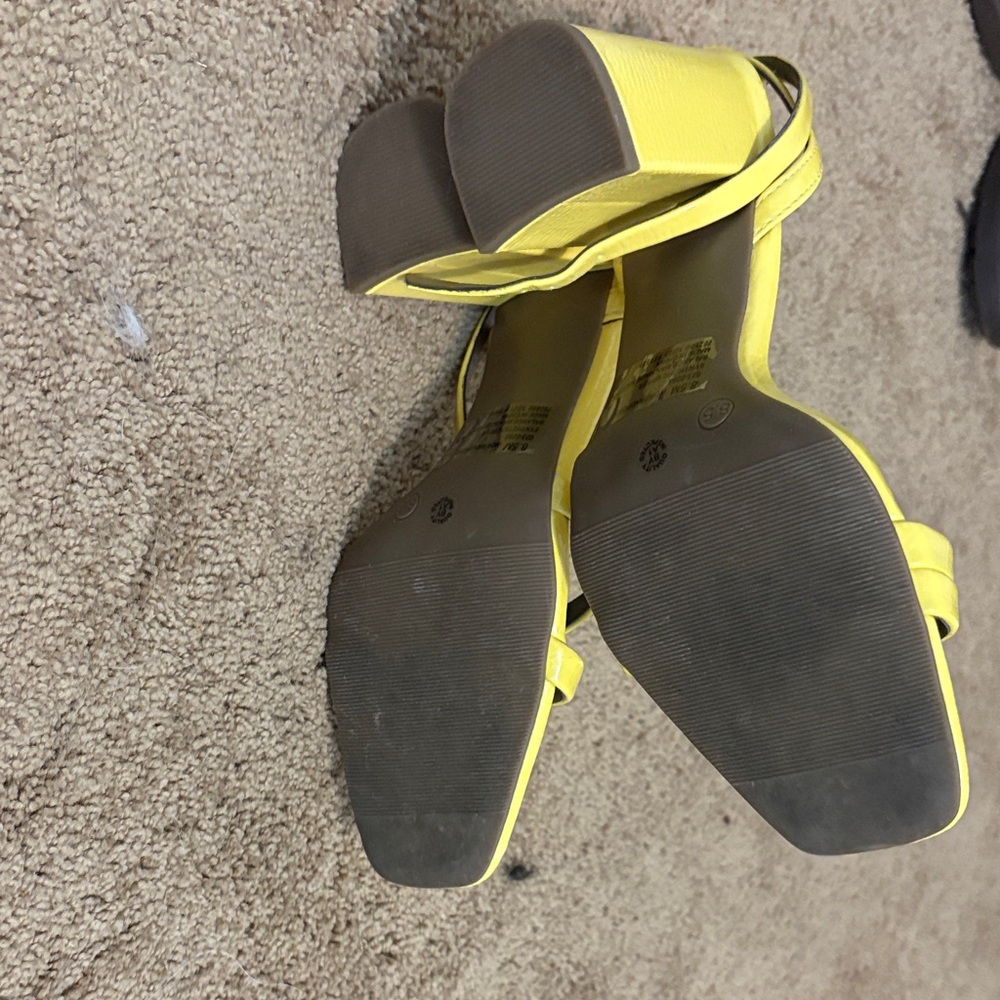 Worthington Bright Yellow Strappy Heels - Picture 2 of 4